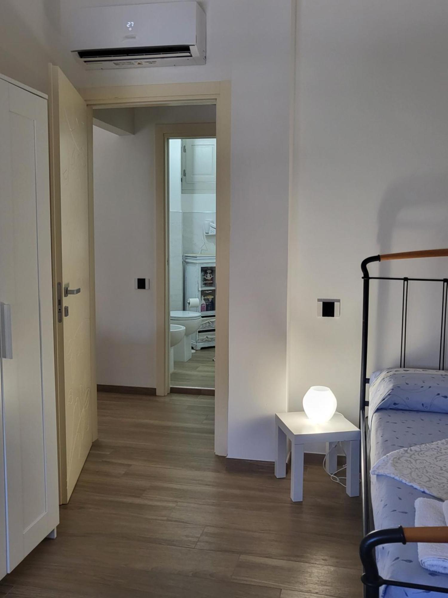 Ferienwohnung A Casa Di Anna E Mario Cagliari Exterior foto